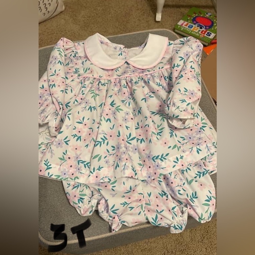 EUC boutique bloomer set